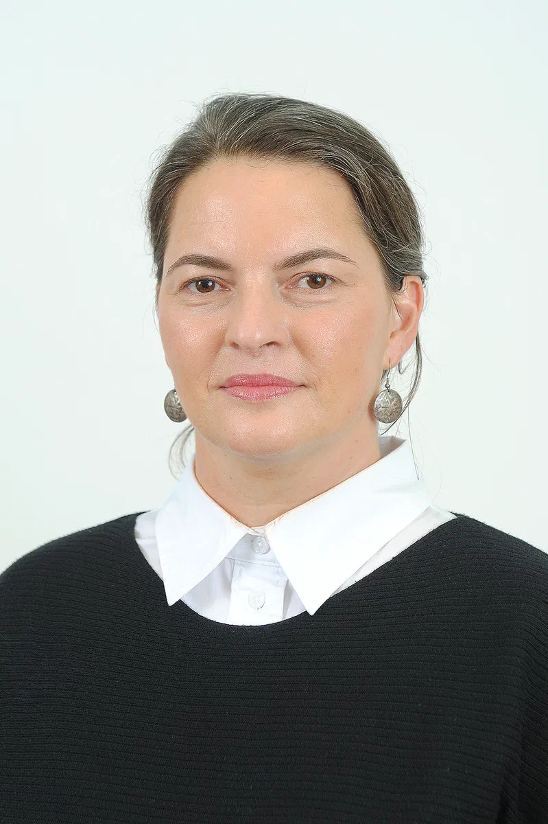 Portret: Nina Plestenjak